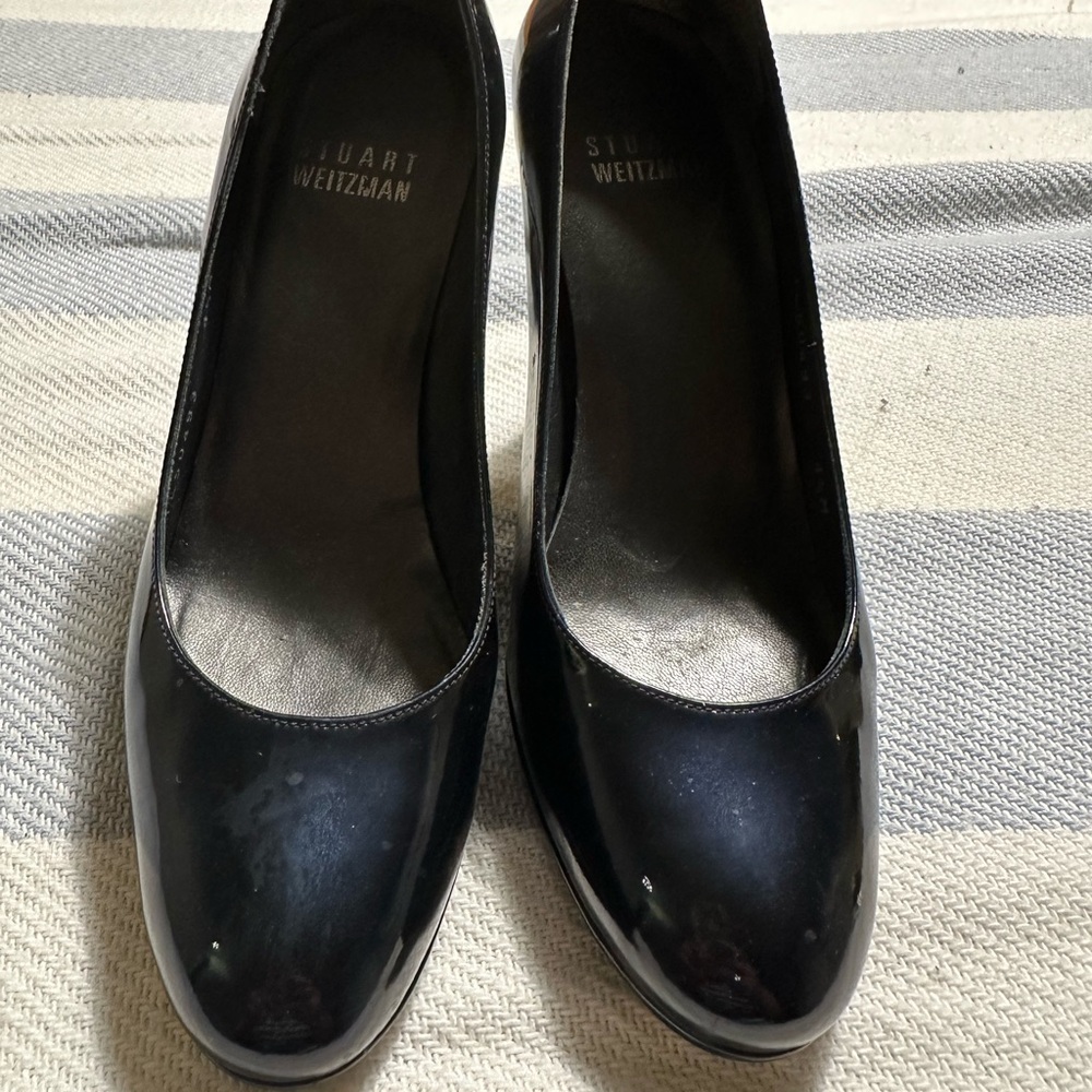 Navy patent Stuart Weitzman pump
